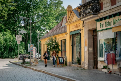 In Zehlendorf geht Shoppen auch idyllisch